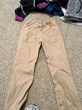 Boys size 8 Levi's Beige Straight-Leg Jeans with Red Tab